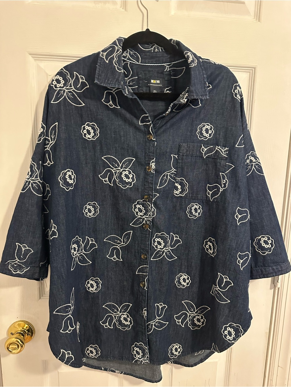 Maeve Anthropologie Blue Floral Embroidered Denim Button-Up Shirt OVERSIZED M-L - Picture 7 of 10